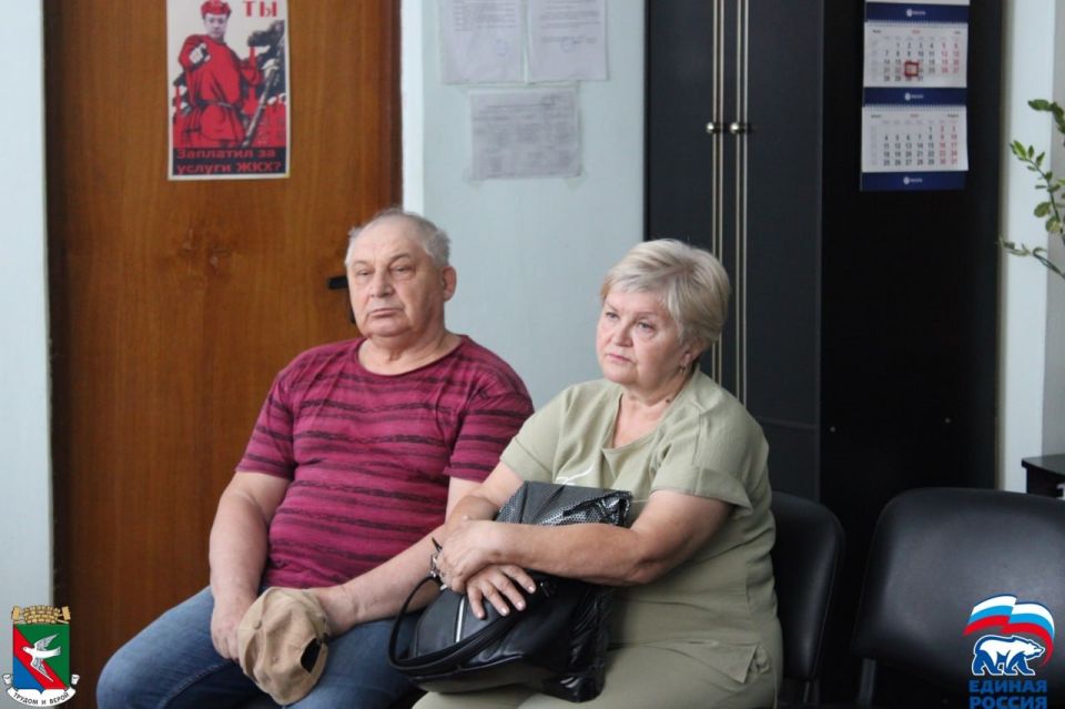 Иван Приходько: Заместитель главы администрации городского округа Горловка Игорь Горбатов провел прием граждан Иван Приходько: Заместитель главы администрации городского округа Горловка Игорь Горбатов провел прием граждан