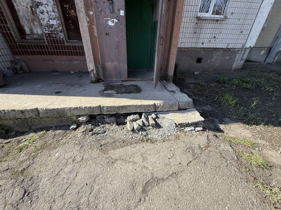 Валентин Левченко: Военнослужащие разведывательного батальона 9-ой отдельной гвардейской мотострелковой Мариупольско-Хингальской ордена Республики бригады продолжают вносить свой посильный вклад в благоустройство Киевского... Валентин Левченко: Военнослужащие разведывательного батальона 9-ой отдельной гвардейской мотострелковой Мариупольско-Хингальской ордена Республики бригады продолжают вносить свой посильный вклад в благоустройство Киевского...