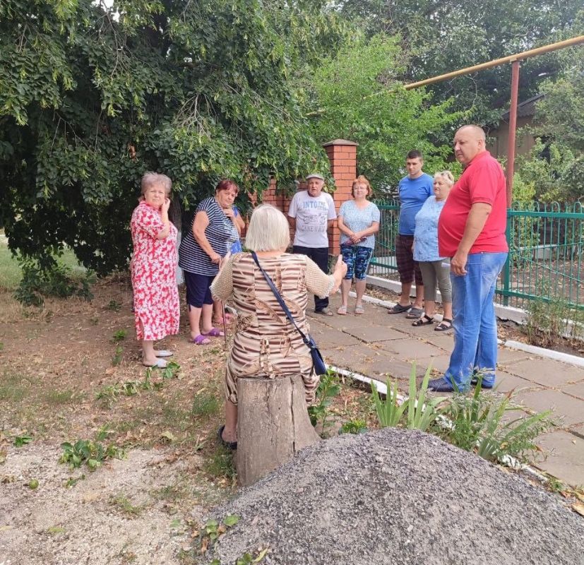 Встреча с жителями пгт Тельманово Встреча с жителями пгт Тельманово