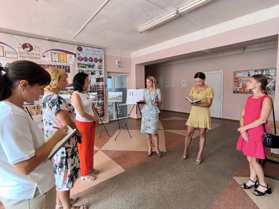 В Лицее "Престиж" обсудили летний отдых, питание и благоустройство территории В Лицее "Престиж" обсудили летний отдых, питание и благоустройство территории