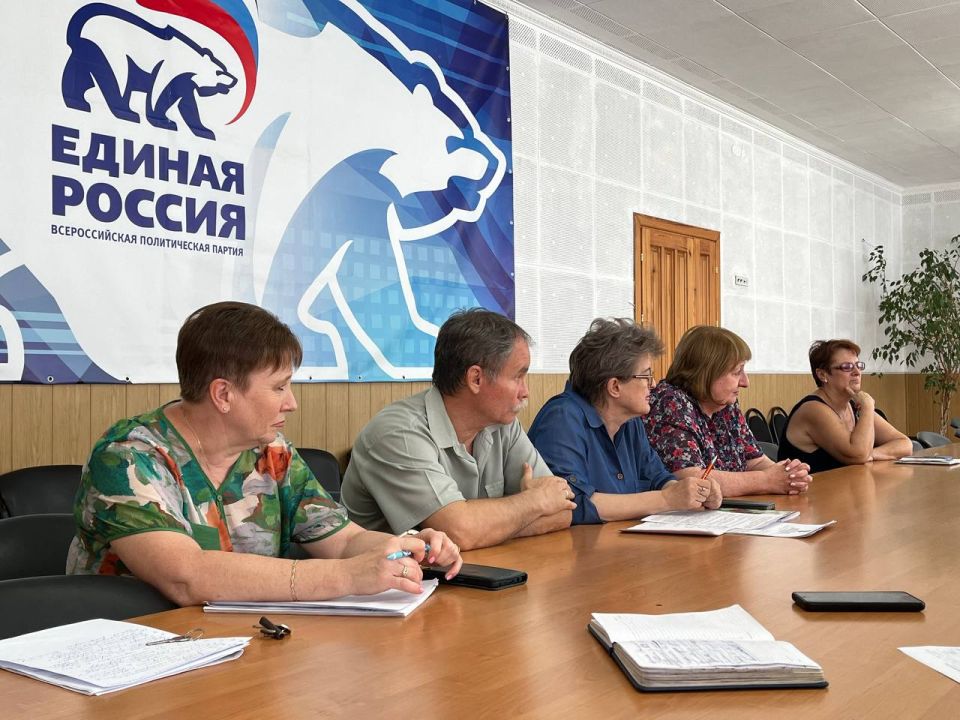 23 июля 2025 г. заместитель главы администрации городского округа Дебальцево Виталий Тур провел заседание комиссии по вопросам подготовки объектов жизнеобеспечения, социальной сферы, к работе в осенне-зимний период... 23 июля 2025 г. заместитель главы администрации городского округа Дебальцево Виталий Тур провел заседание комиссии по вопросам подготовки объектов жизнеобеспечения, социальной сферы, к работе в осенне-зимний период...