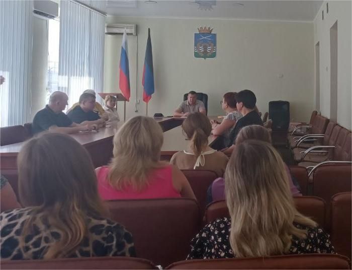 24 июля врио директора ГУП ДНР «ТУРИЗМ.ДОНБАСС» Максим Бойков по поручению Главы ДНР Дениса Владимировича Пушилина встретился с жителями Володарского муниципального округа 24 июля врио директора ГУП ДНР «ТУРИЗМ.ДОНБАСС» Максим Бойков по поручению Главы ДНР Дениса Владимировича Пушилина встретился с жителями Володарского муниципального округа
