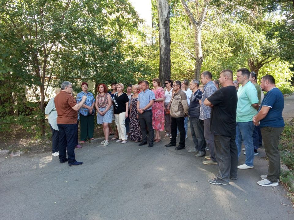 Депутат Юрий Покинтелица провел сход граждан Депутат Юрий Покинтелица провел сход граждан