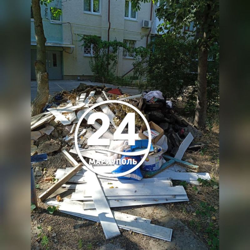 ПИШУТ ЧИТАТЕЛИ. Наша подписчица Лариса Гордиенко прислала в наш чат-бот жалобу на складирование строительного мусора на придомовой территории в Приморском районе Мариуполе по адресу: ул. Балтийская, 17. По всему периметру... ПИШУТ ЧИТАТЕЛИ. Наша подписчица Лариса Гордиенко прислала в наш чат-бот жалобу на складирование строительного мусора на придомовой территории в Приморском районе Мариуполе по адресу: ул. Балтийская, 17. По всему периметру...