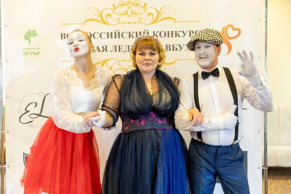 В этом месяце мы были приглашены на чудесное мероприятие, в котором принимали участие прекрасные женщины Донбасса В этом месяце мы были приглашены на чудесное мероприятие, в котором принимали участие прекрасные женщины Донбасса