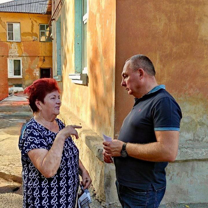 Михаил Меренков: Состоялась встреча с жителями Буденновского района, где все присутствующие смогли задать интересующие вопросы и получить ответы Михаил Меренков: Состоялась встреча с жителями Буденновского района, где все присутствующие смогли задать интересующие вопросы и получить ответы