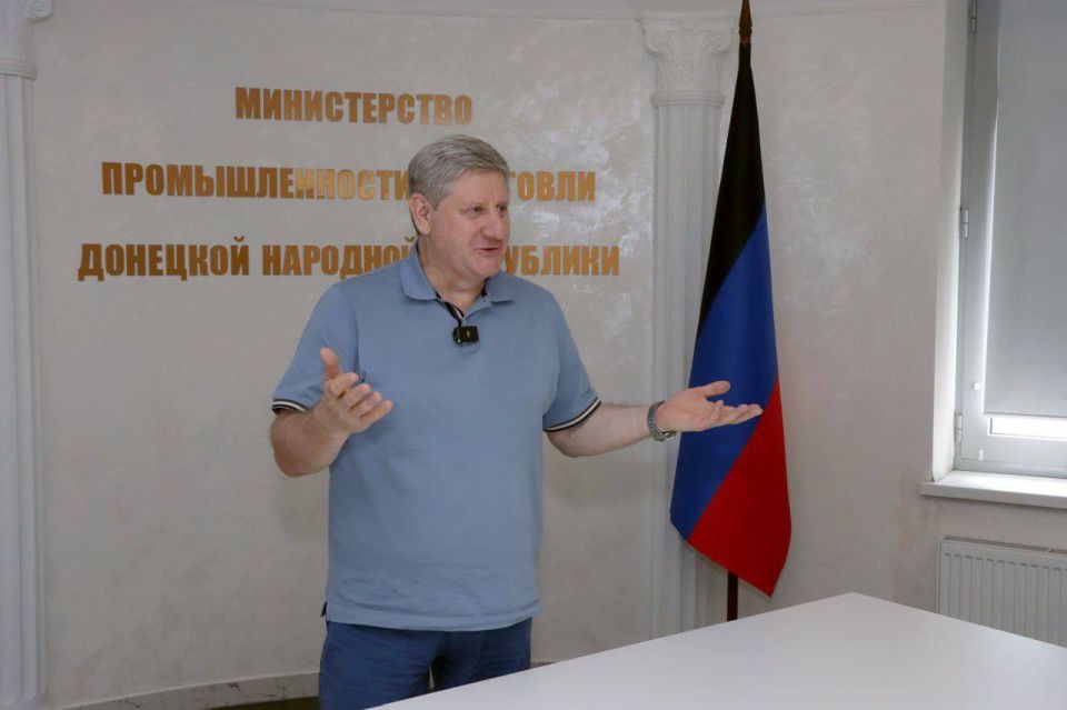 Андрей Чертков: Фонду развития промышленности Донецкой Народной Республики – 2 года Андрей Чертков: Фонду развития промышленности Донецкой Народной Республики – 2 года