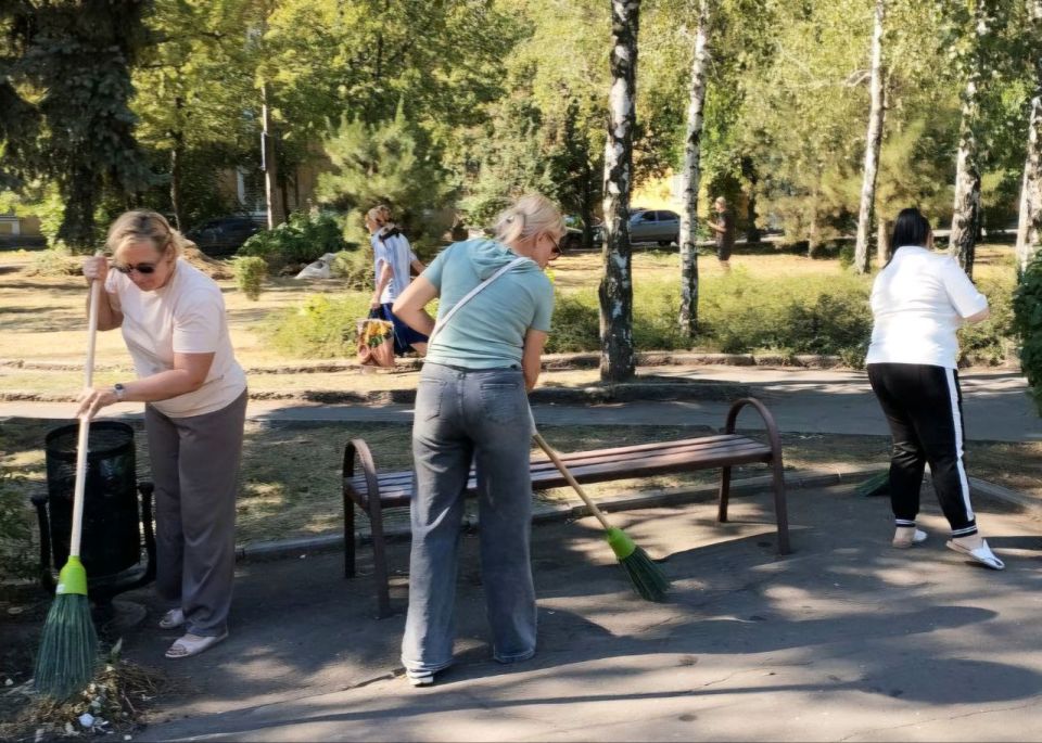 Иван Адамец: Ко Дню Крещения Руси в Куйбышевском районе навели порядок у памятника князю Владимира Иван Адамец: Ко Дню Крещения Руси в Куйбышевском районе навели порядок у памятника князю Владимира