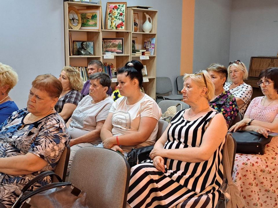 Сергей Желновач: Во исполнение поручения Главы Донецкой Народной Республики Дениса Владимировича Пушилина о постоянном диалоге с населением, сегодня, 24.07.2025 заместитель главы муниципального образования городского округа... Сергей Желновач: Во исполнение поручения Главы Донецкой Народной Республики Дениса Владимировича Пушилина о постоянном диалоге с населением, сегодня, 24.07.2025 заместитель главы муниципального образования городского округа...