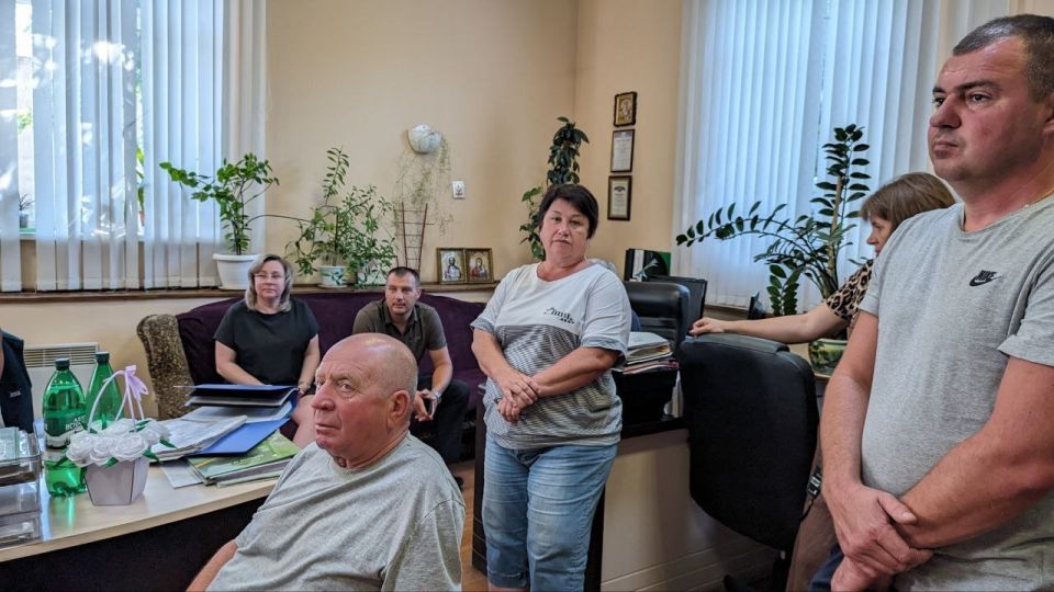 Наталья Бегуненко: В четверг, 24 июля, руководитель Управы Петровского внутригородского района Администрации городского округа Донецк Наталья Ивановна Бегуненко провела встречу с трудовым коллективом Наталья Бегуненко: В четверг, 24 июля, руководитель Управы Петровского внутригородского района Администрации городского округа Донецк Наталья Ивановна Бегуненко провела встречу с трудовым коллективом