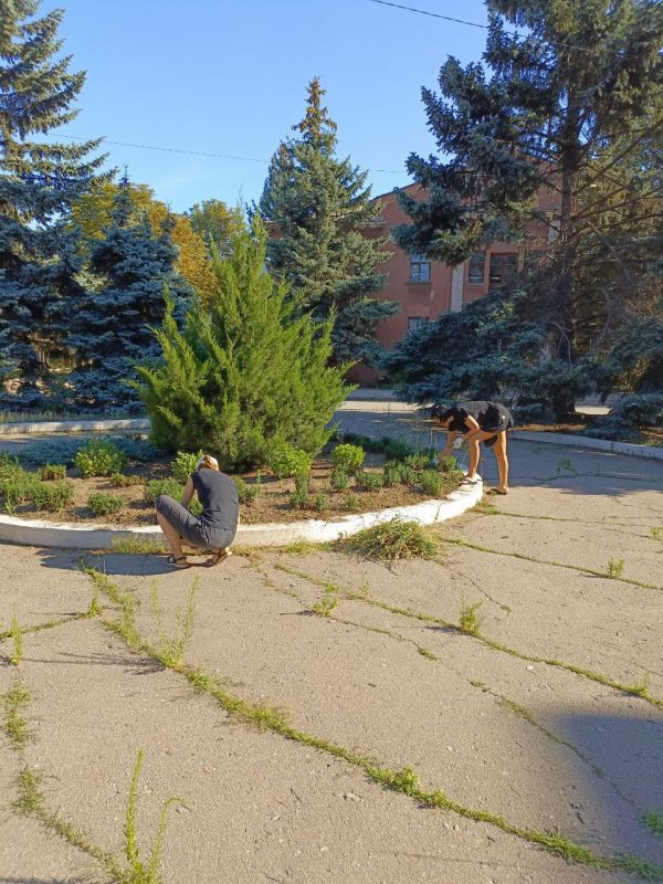 25.07.2025 г. работники МБУ "МИРОНОВСКИЙ ПОСЕЛКОВЫЙ ДК" приняли участие в экологическом субботнике, проводимом в рамках партийного проекта "Чистая страна" 25.07.2025 г. работники МБУ "МИРОНОВСКИЙ ПОСЕЛКОВЫЙ ДК" приняли участие в экологическом субботнике, проводимом в рамках партийного проекта "Чистая страна"