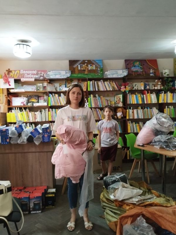 В рамках социально значимого проекта «Ты не одна», реализуемого Союзом женщин ДНР при поддержке Фонда президентских грантов, Союза женщин России и партийного проекта «Женское движение Единой России», Совет женщин города... В рамках социально значимого проекта «Ты не одна», реализуемого Союзом женщин ДНР при поддержке Фонда президентских грантов, Союза женщин России и партийного проекта «Женское движение Единой России», Совет женщин города...