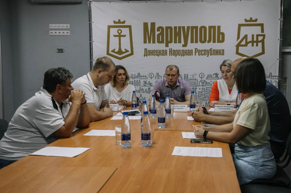 Антон Кольцов: Провели первый муниципальный штаб по вопросам здравоохранения Антон Кольцов: Провели первый муниципальный штаб по вопросам здравоохранения