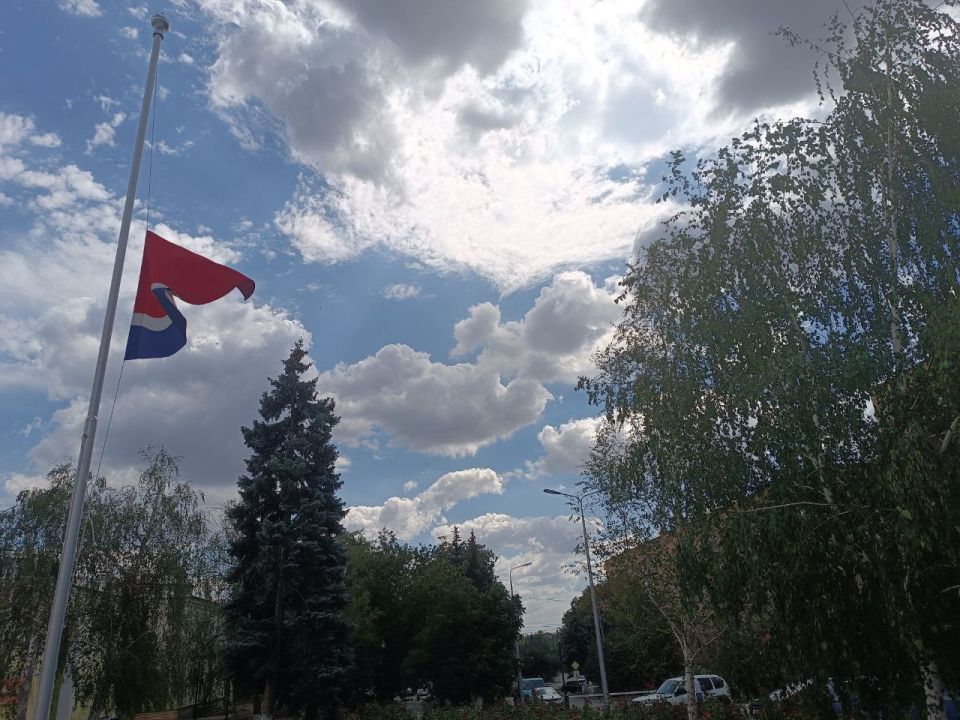 Глубоко соболезнуем семьям и близким погибших в авиакатастрофе, произошедшей в Амурской области Глубоко соболезнуем семьям и близким погибших в авиакатастрофе, произошедшей в Амурской области