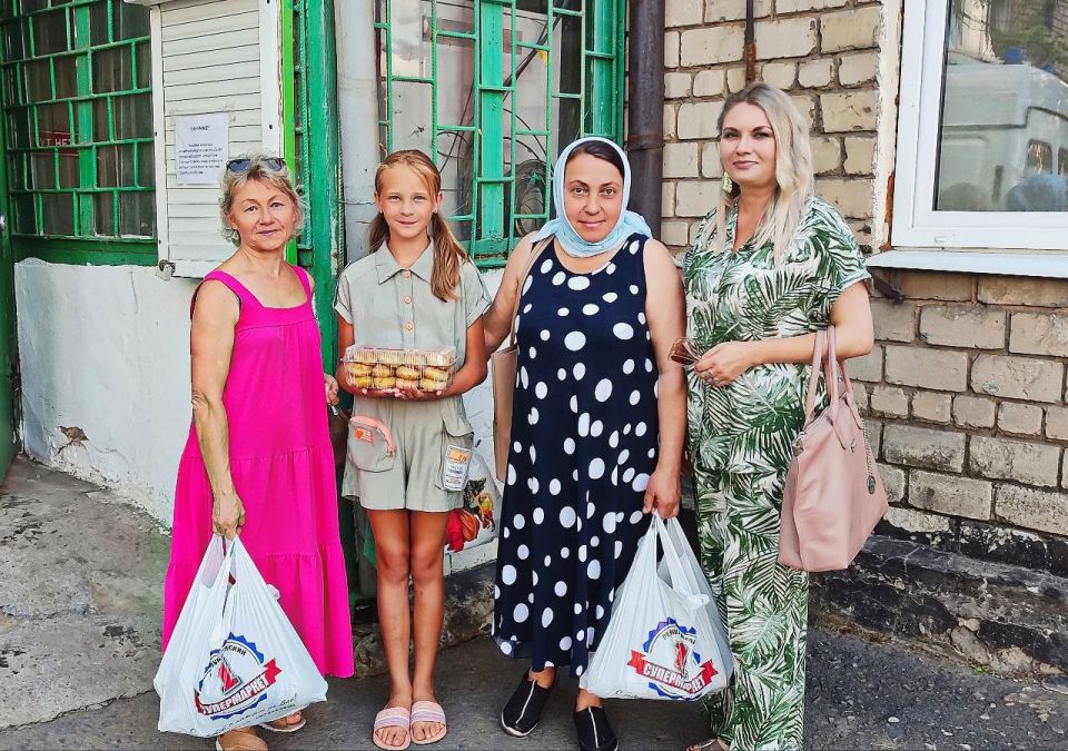 Визит союзниц из Тореза к военнослужащим в госпитале Визит союзниц из Тореза к военнослужащим в госпитале