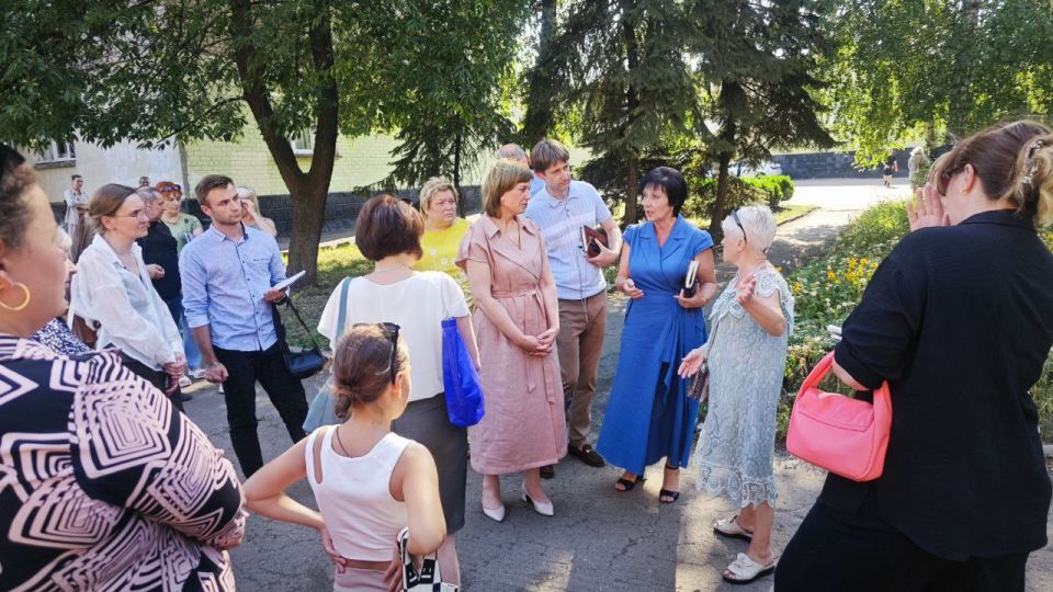 Валентина Харлашка: 23 июля в квартале Химик Кировского района Макеевки состоялась встреча с населением Валентина Харлашка: 23 июля в квартале Химик Кировского района Макеевки состоялась встреча с населением