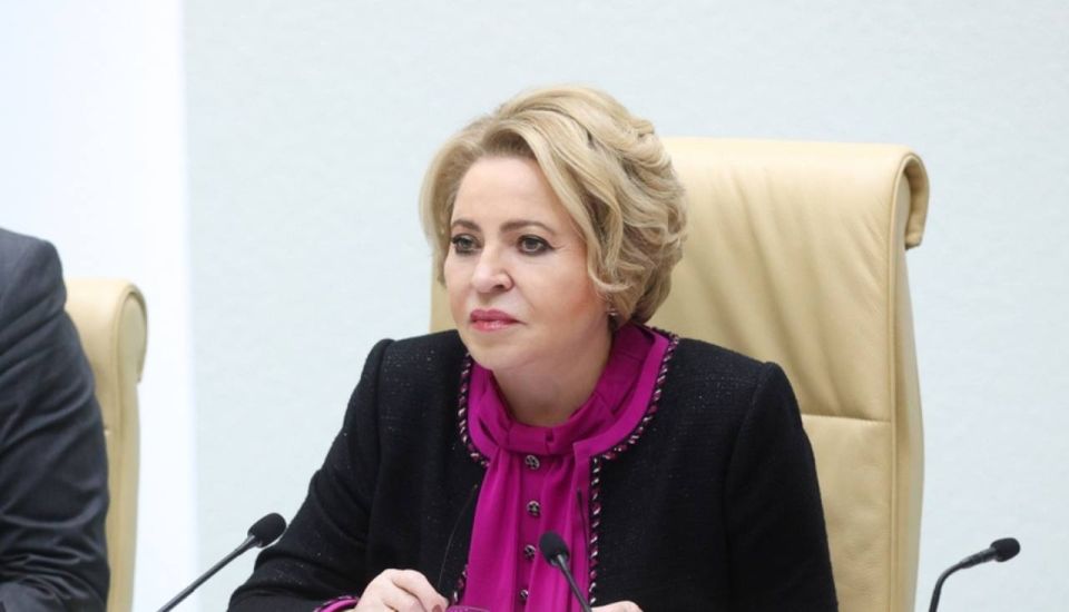 Игорь Кастюкевич: В Совете Федерации прошло 595-е заседание, которое завершило весеннюю сессию Игорь Кастюкевич: В Совете Федерации прошло 595-е заседание, которое завершило весеннюю сессию