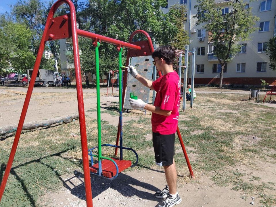 Сегодня на территории Ильичевского района города Мариуполь состоялся субботник Сегодня на территории Ильичевского района города Мариуполь состоялся субботник
