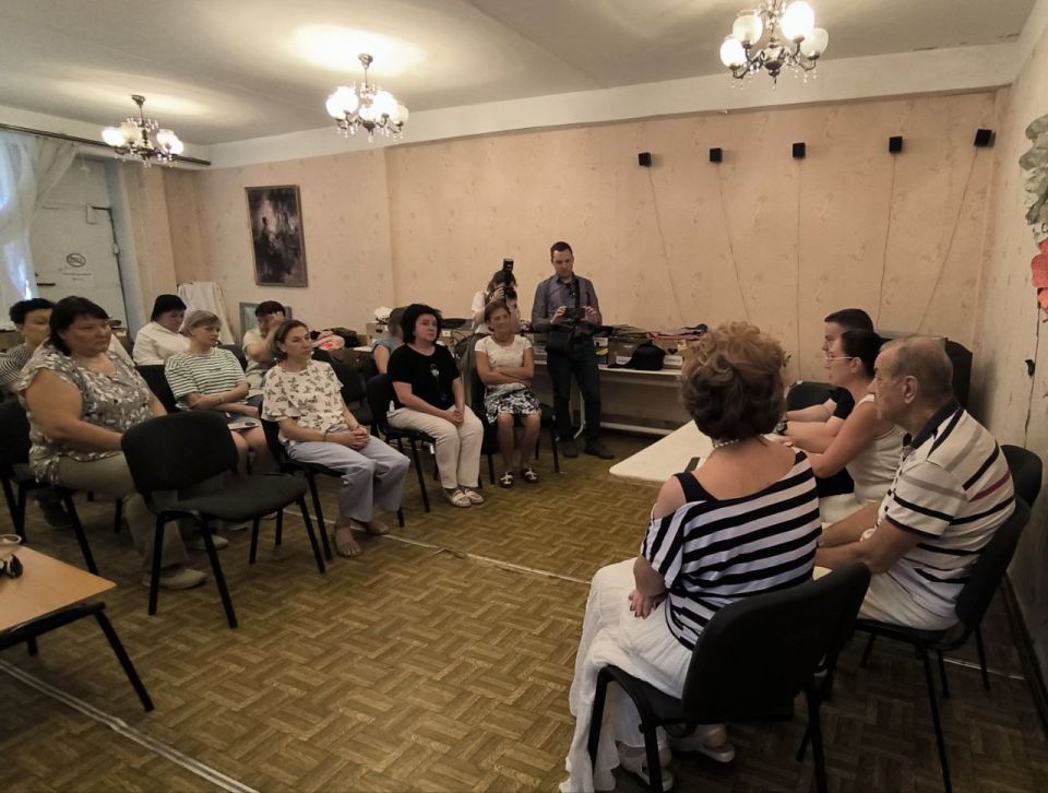 В Ленинском районе г.Донецка состоялась встреча с трудовым коллективом В Ленинском районе г.Донецка состоялась встреча с трудовым коллективом