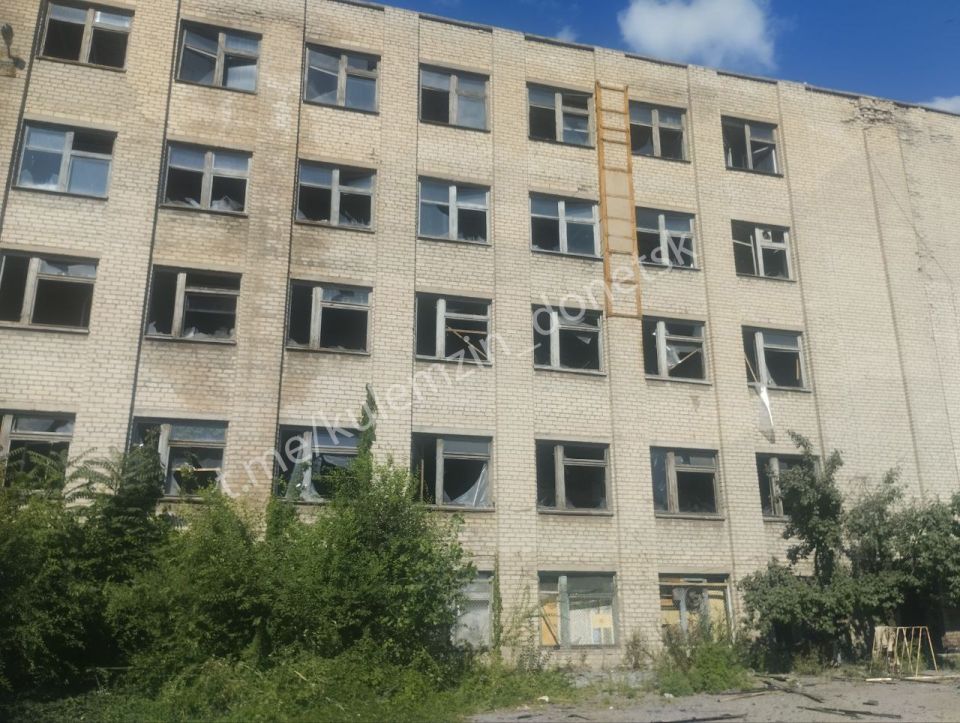 Алексей Кулемзин: Украинские нацисты снова использовали реактивную артиллерию при обстреле мирных жителей города Донецка Алексей Кулемзин: Украинские нацисты снова использовали реактивную артиллерию при обстреле мирных жителей города Донецка