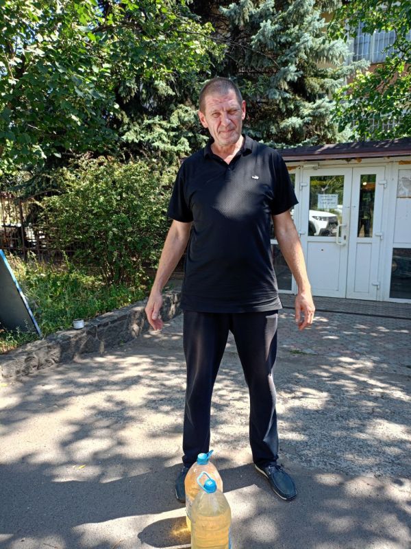 Денис Машков: Для поддержки жителей Авдеевки, которые сейчас особенно нуждаются в помощи, передал 200 литров топлива Денис Машков: Для поддержки жителей Авдеевки, которые сейчас особенно нуждаются в помощи, передал 200 литров топлива