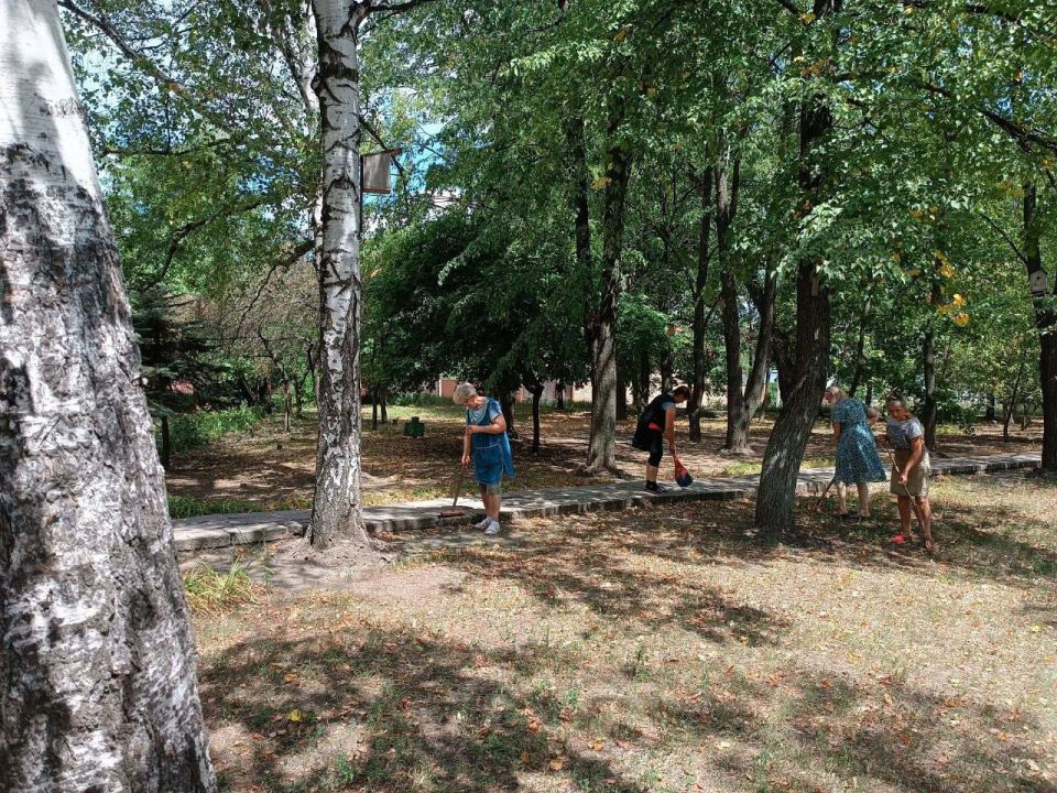 В Советском районе в субботнике приняли участие работники организаций, учреждений и предприятий В Советском районе в субботнике приняли участие работники организаций, учреждений и предприятий