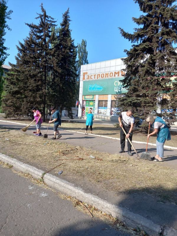 Игорь Мартынов: Хозяйствующие субъекты приняли активное участие в общегородском субботнике Игорь Мартынов: Хозяйствующие субъекты приняли активное участие в общегородском субботнике