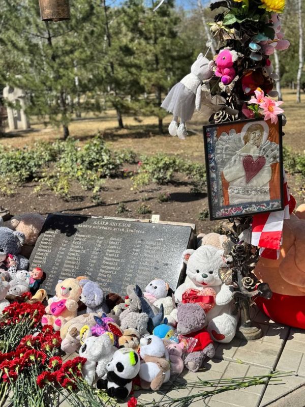 Александр Подгорный: День памяти ангелов Донбасса Александр Подгорный: День памяти ангелов Донбасса