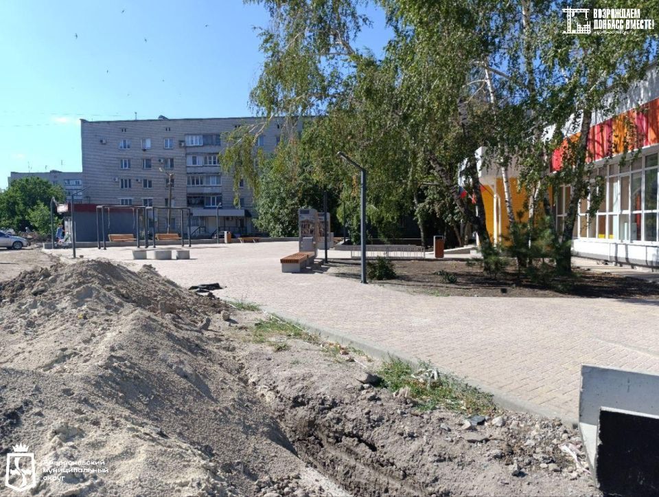 В Амвросиевке завершается ремонт теплолинии по улице Свободы В Амвросиевке завершается ремонт теплолинии по улице Свободы