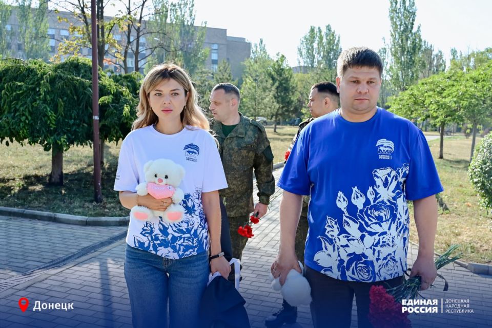 27 июля – скорбная дата в истории Донецкой Народной Республики 27 июля – скорбная дата в истории Донецкой Народной Республики