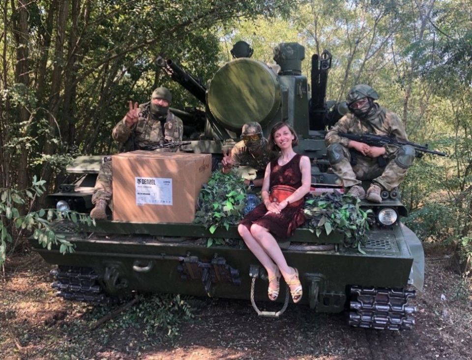 Эксклюзивное интервью военкора агентства ANNA NEWS Марии Коледа с режиссером и волонтером Анастасией Сергеевной Данканич-Марковой, более известной по позывному «Белка» Эксклюзивное интервью военкора агентства ANNA NEWS Марии Коледа с режиссером и волонтером Анастасией Сергеевной Данканич-Марковой, более известной по позывному «Белка»