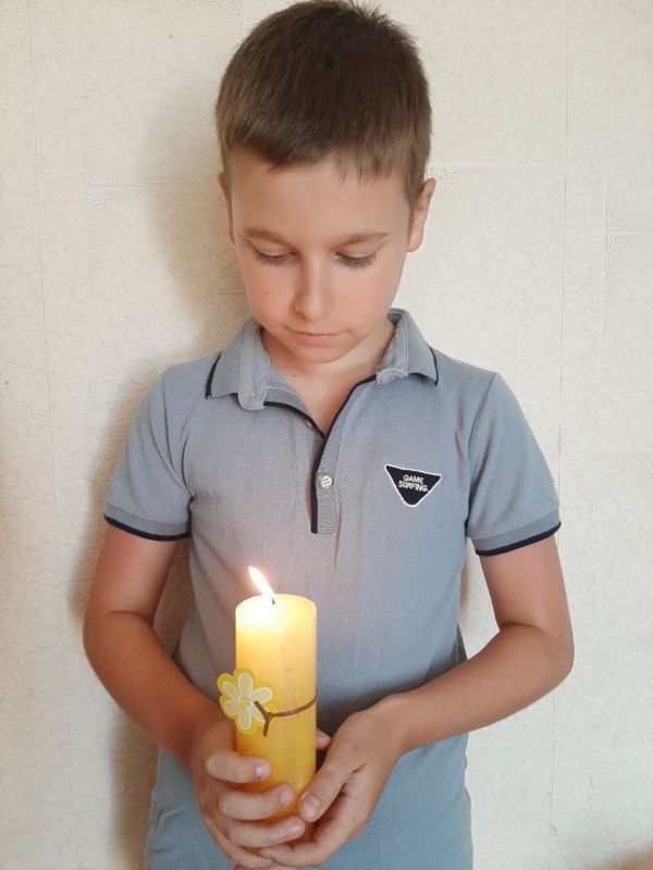 27 июля – День памяти детей–жертв войны в Донбассе 27 июля – День памяти детей–жертв войны в Донбассе