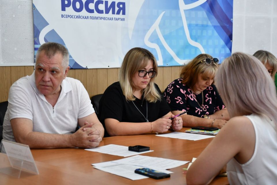 28 июля, глава муниципального образования администрации городского округа Дебальцево Сергей Желновач, провел заседание муниципального штаба по вопросу здравоохранения на территории муниципального образования городского... 28 июля, глава муниципального образования администрации городского округа Дебальцево Сергей Желновач, провел заседание муниципального штаба по вопросу здравоохранения на территории муниципального образования городского...