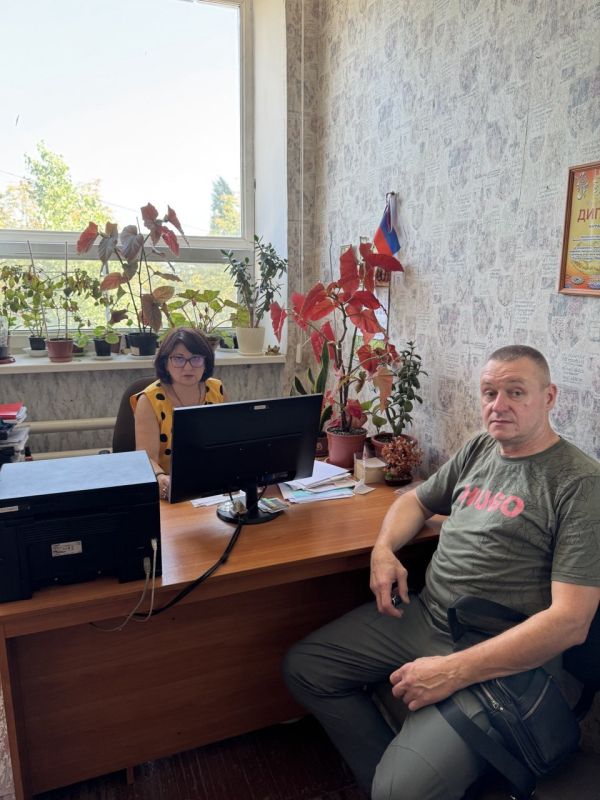 Заведующий Мангушским территориальным сектором Администрации Мангушского муниципального округа Тесленко Егана провела встречу с населением Заведующий Мангушским территориальным сектором Администрации Мангушского муниципального округа Тесленко Егана провела встречу с населением