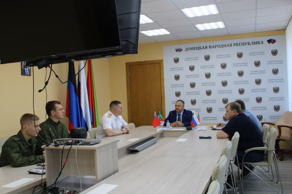 Иван Приходько: Состоялась встреча руководства администрации городского округа Горловка с трудовым коллективом Иван Приходько: Состоялась встреча руководства администрации городского округа Горловка с трудовым коллективом