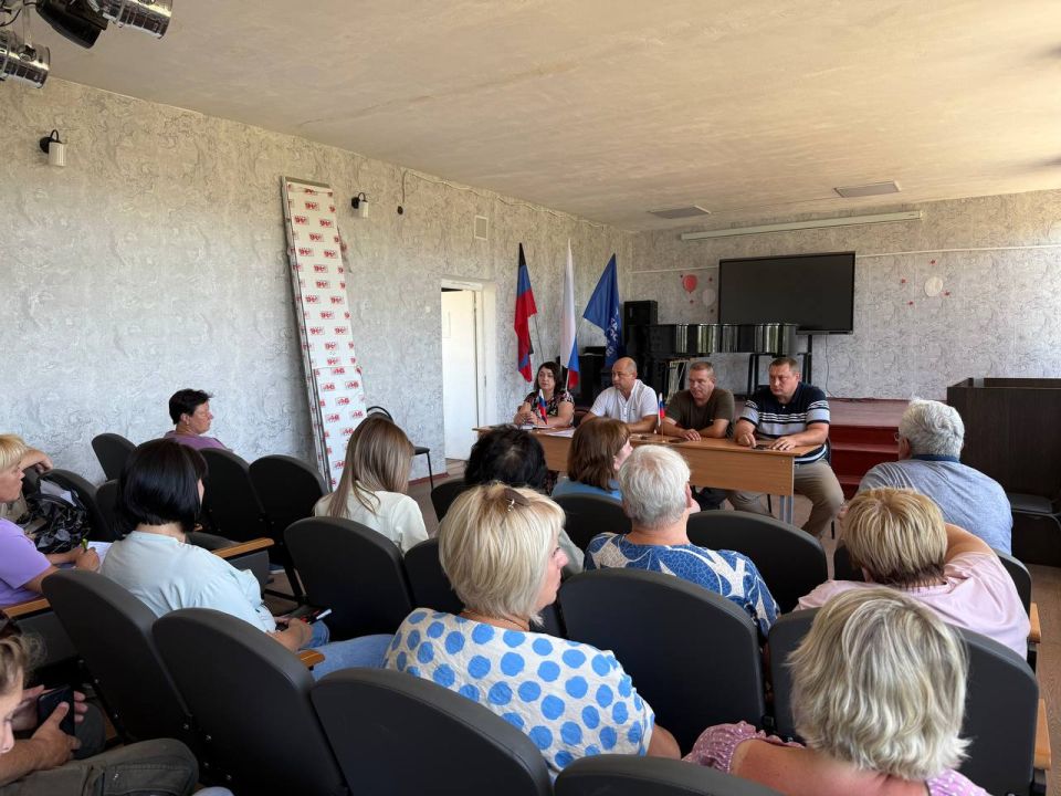 Денис Зубов: Аппаратное совещание в городском округе Иловайск Денис Зубов: Аппаратное совещание в городском округе Иловайск