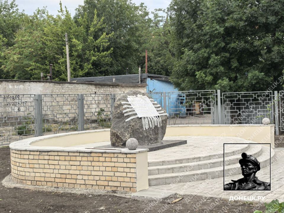 В Калининским районе Донецка отремонтировали жд-станцию "Донецк-2", очень душевное место, даже в стиле РЖД В Калининским районе Донецка отремонтировали жд-станцию "Донецк-2", очень душевное место, даже в стиле РЖД