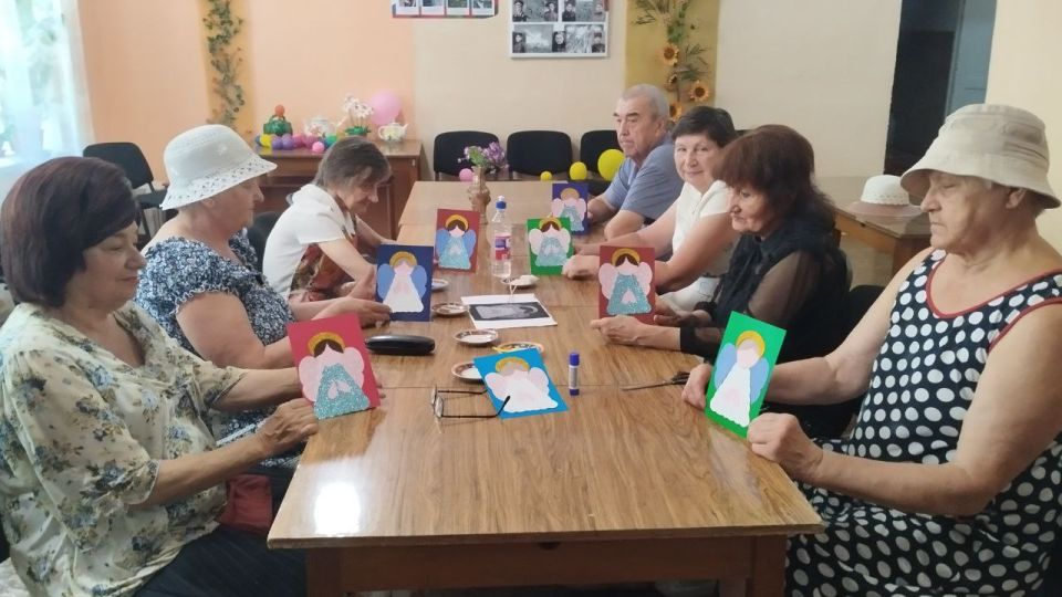 В Кировском внутригородском районе состоялся мастер-класс изготовление ангела «День Крещения Руси» В Кировском внутригородском районе состоялся мастер-класс изготовление ангела «День Крещения Руси»