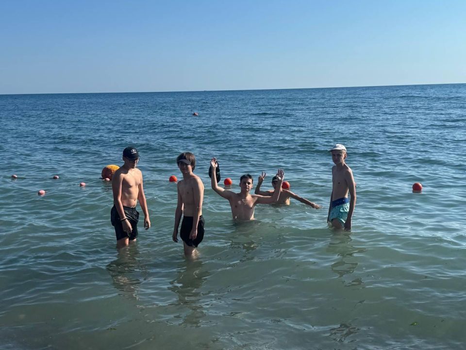 Александр Качанов: Благодаря Якутии дети Докучаевска отдыхают в Краснодарском крае Александр Качанов: Благодаря Якутии дети Докучаевска отдыхают в Краснодарском крае