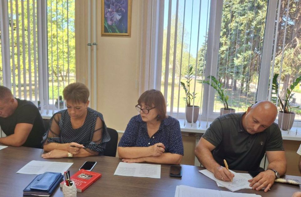 Сегодня состоялось 49-е заседание Ясиноватского муниципального совета Донецкой Народной Республики Сегодня состоялось 49-е заседание Ясиноватского муниципального совета Донецкой Народной Республики