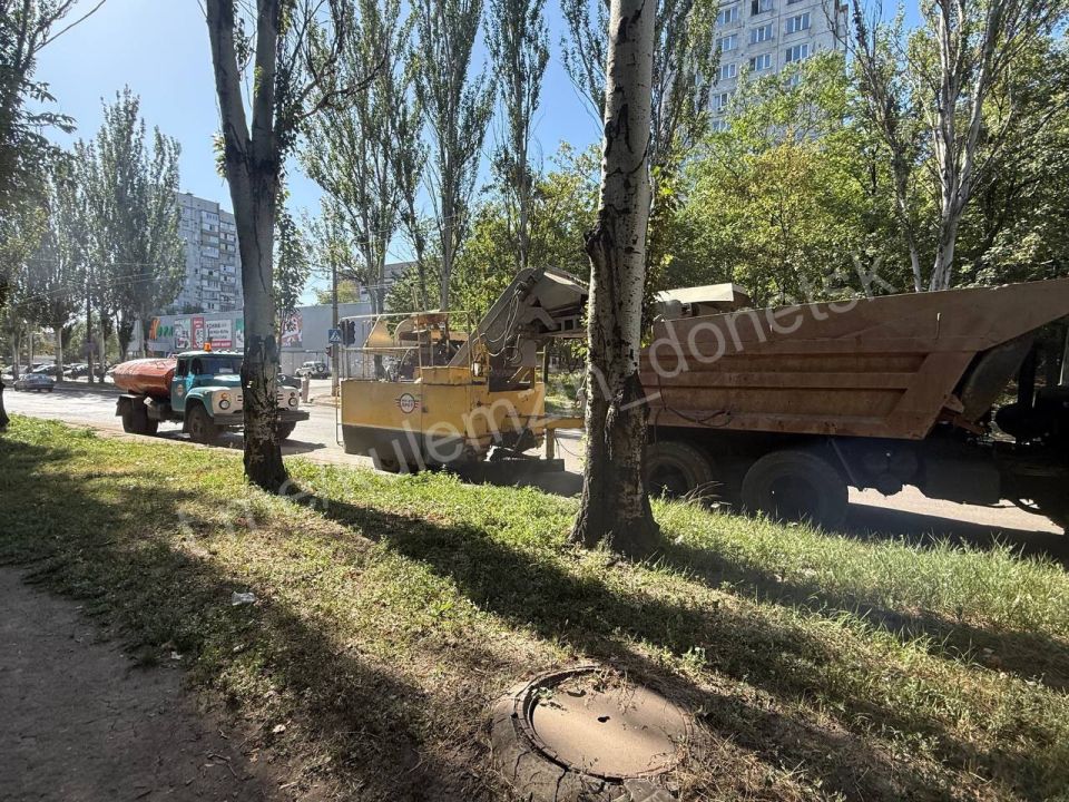 По поручению Главы ДНР Дениса Пушилина сегодня в Кировском районе проведена комплексная механизированная уборка по улице Куприна По поручению Главы ДНР Дениса Пушилина сегодня в Кировском районе проведена комплексная механизированная уборка по улице Куприна