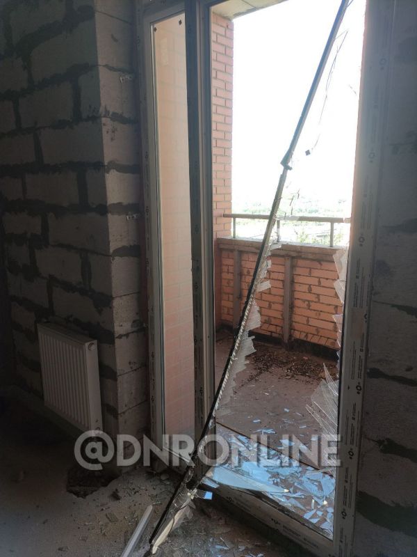 Последствия ночной БПЛА-атаки противника в Киевском районе Донецка Последствия ночной БПЛА-атаки противника в Киевском районе Донецка