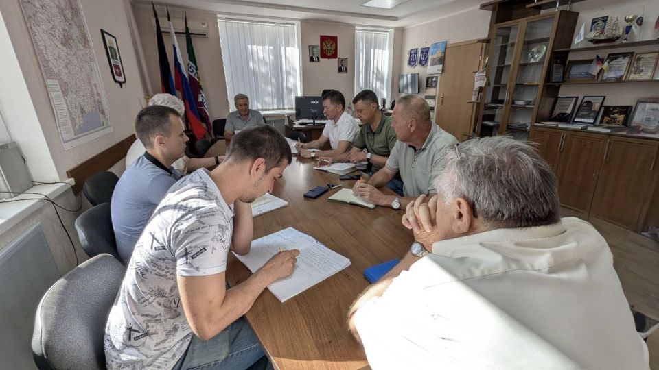 Николай Михайлов: Провел оперативное совещание по текущим вопросам Николай Михайлов: Провел оперативное совещание по текущим вопросам