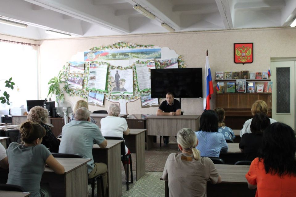 Иван Приходько: Состоялась встреча руководства администрации городского округа Горловка с трудовым коллективом Иван Приходько: Состоялась встреча руководства администрации городского округа Горловка с трудовым коллективом