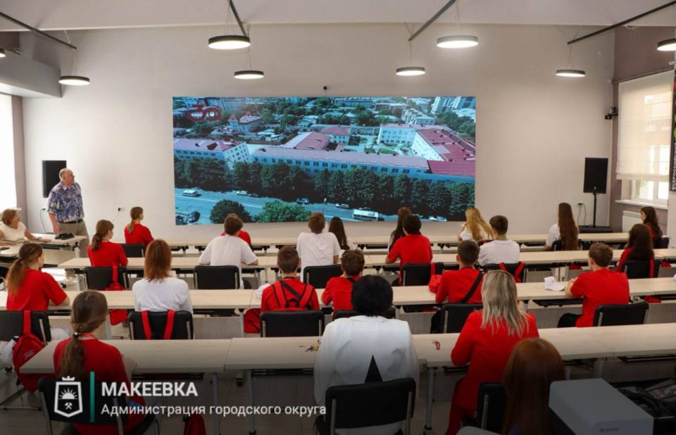 Ребята из Макеевки принимают участие во вторых «Университетских сменах» в Адыгее Ребята из Макеевки принимают участие во вторых «Университетских сменах» в Адыгее