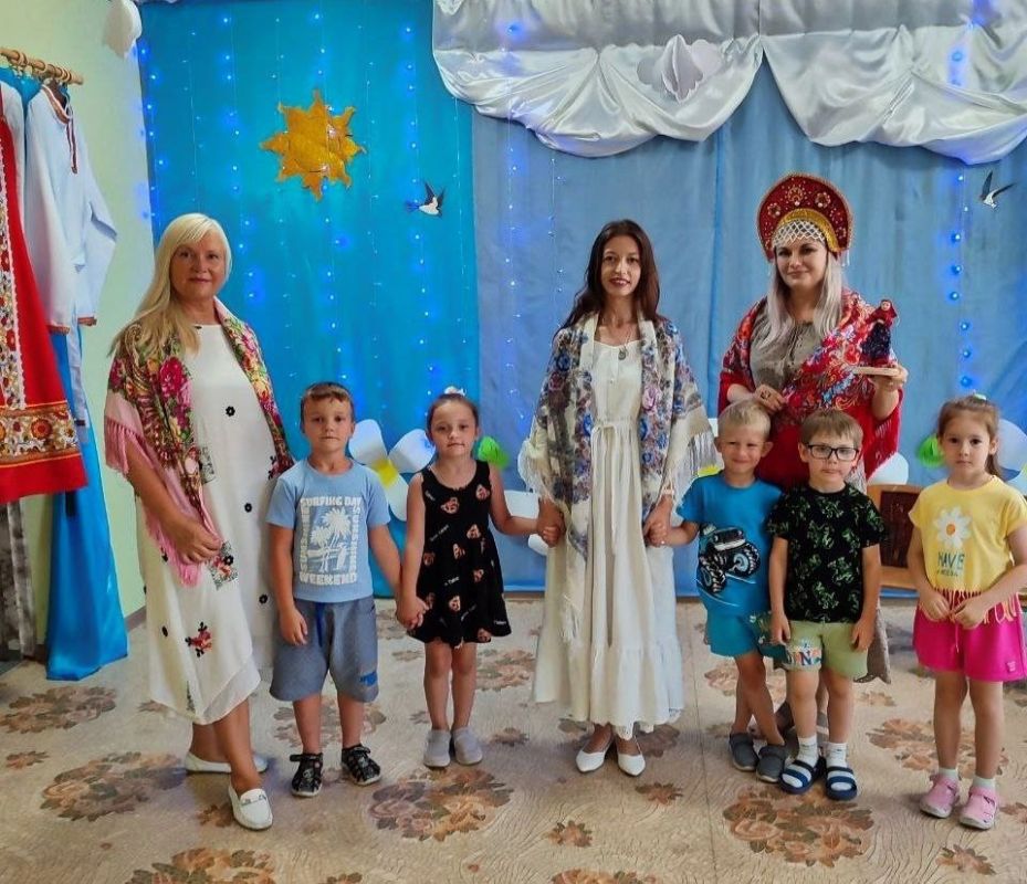 Выставка "Музея русской культуры" в Торезе: Погружение в традиции Выставка "Музея русской культуры" в Торезе: Погружение в традиции