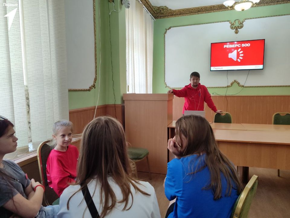 Сбор Первых. Активисты Движения Первых собрались вместе на музыкальную викторину Сбор Первых. Активисты Движения Первых собрались вместе на музыкальную викторину