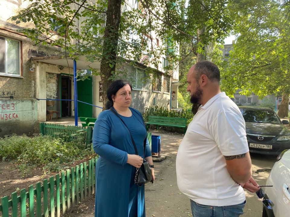 Виктория Жукова: Сегодня встретилась с жительницей дома по адресу ул. Вокзальная, 64. Ранее она обращалась в городском чате из-за проблем с водоснабжением на верхних этажах после введения нового временного графика подачи воды Виктория Жукова: Сегодня встретилась с жительницей дома по адресу ул. Вокзальная, 64. Ранее она обращалась в городском чате из-за проблем с водоснабжением на верхних этажах после введения нового временного графика подачи воды