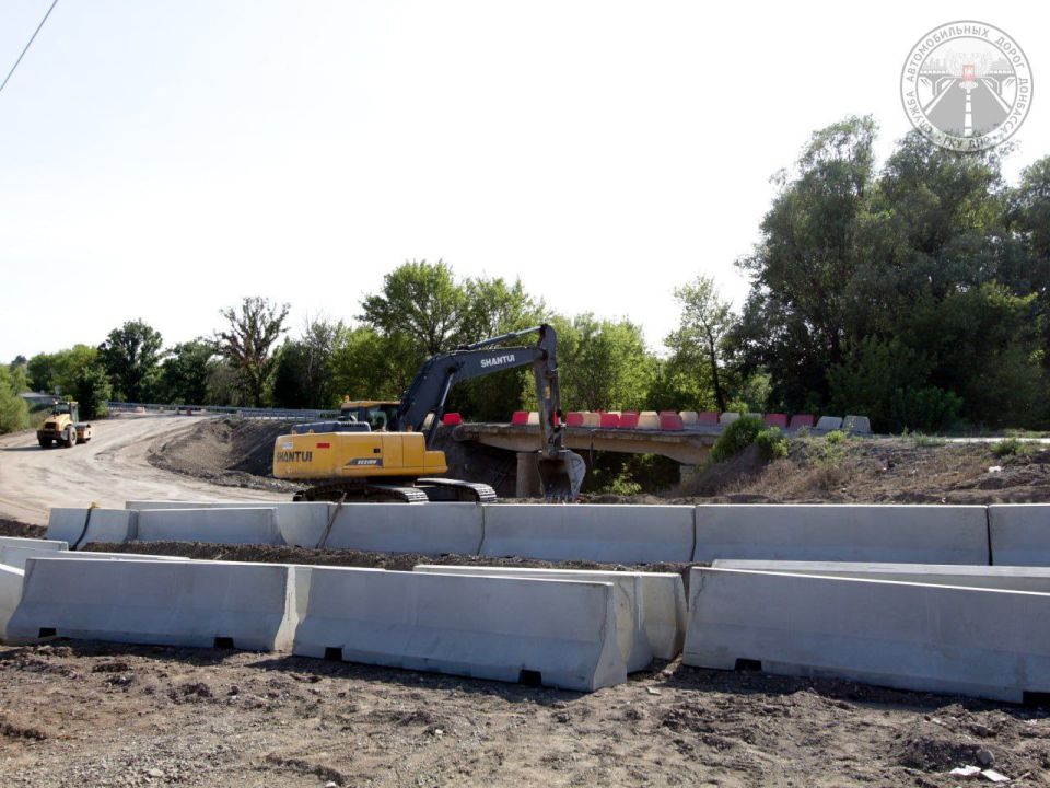 В текущем году капитально отремонтируем автомобильный мост через реку Скелевая на участке дороги Светлодарское - Мироновка - /на Попасную/ В текущем году капитально отремонтируем автомобильный мост через реку Скелевая на участке дороги Светлодарское - Мироновка - /на Попасную/