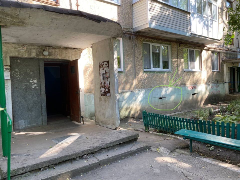 Виктория Жукова: По поручению Главы Республики Дениса Пушилина, проходят многочисленные встречи с трудовыми коллективами, с гражданами, в частности по данной ситуации с водоснабжением встретилась с жителями улицы Вокзальная... Виктория Жукова: По поручению Главы Республики Дениса Пушилина, проходят многочисленные встречи с трудовыми коллективами, с гражданами, в частности по данной ситуации с водоснабжением встретилась с жителями улицы Вокзальная...